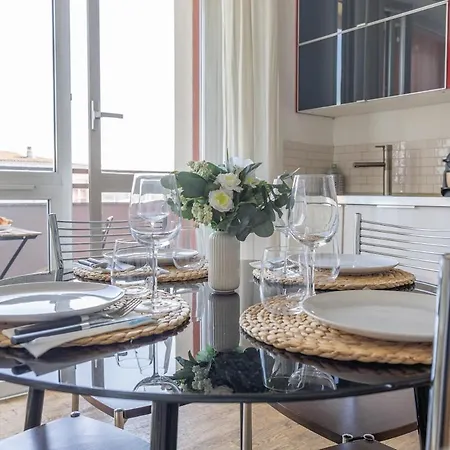 Apartment Meravigliosa Vista Su Citylife-famagosta M2,wifi Milan