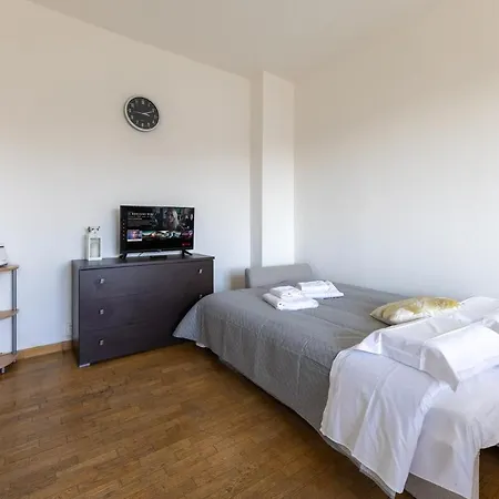Apartment Meravigliosa Vista Su Citylife-famagosta M2,wifi *