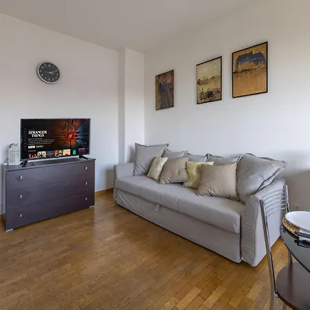 Apartment Meravigliosa Vista Su Citylife-famagosta M2,wifi Milan